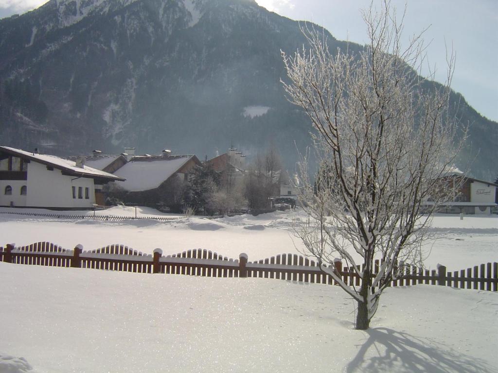 Gstreinhof Längenfeld Szoba fotó